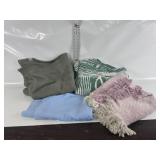VINTAGE QUILT'S, BLANKETS, & LINENS