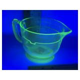4 CUP U.V. GREEN DEPRESSION GLASS MEASURING CUP