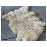 VNTG. SHEEP SKIN RUG