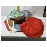 PLACEMATS, WICKER BIRD, HOT POT HOLDERS