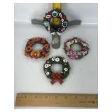 MINITURE CERAMIC DECORATIVE WREATHS