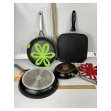 4 STOVE TOP COOKING PANS