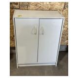 WHITE STORAGE CABINET WOOD 31.5"TX24"LX11.5"W