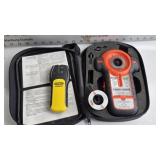 BLACK & DECKER STUD FINDER W/ LASER LEVEL