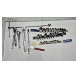 ASSORTMENT OF SOCKET WRENCHES & SOCKETS
