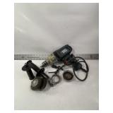 BLACK & DECKER DRILL W/ EXTRAS, TESTED