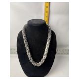 HEAVY SILVER TONE LINK CHAIN NECKLACE