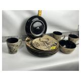 MOSSEY OAK DINNING PIECES