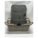 RUBBERMAID LATCHING LOCKABLE PLASTIC TUB
