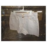 STRETCH SHORTS SZ 14 / 32 WAIST / RK