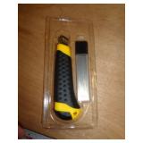 RAZOR KNIFE