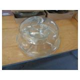 GLASS CAKE PLATE