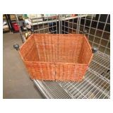 BASKET / FOOTSTOOL