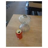 KEROSENE LAMP BASE / TAKES SCREW IN BURNER