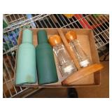 SALT & PEPPER GRINDERS
