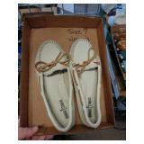 MINNIETONKA SHOES SZ 7