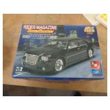 2006 1:25 2005 CHRYSLER 300C AMT ERTL