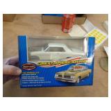 1:25 64 PONTIAC GTO POLAR LIGHTS