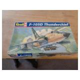 1999 1:48 F105D THUNDERBOLT / REVELL
