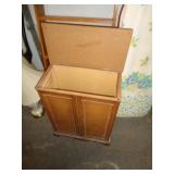 CLOTHES HAMPER / LW