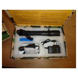 STUN GUN / FLASHLIGHT - BLACK