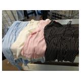 WOMENS CLOTHES SZ LG