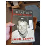 2010 MICKEY MANTLE BOOK