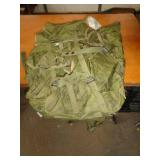 MILITARY BACKPACK W METAL FRAME