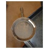 OZARK TRAIL CAST IRON SKILLET #3