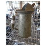 1/2 GAL OIL CAN