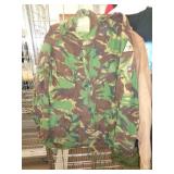 CAMO JACKET APPROX SZ MED / RK