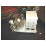HAMILTON BEACH FOOD CHOPPER  / NO TOP