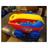 TOY WAGON W SOME BLOCKS / UT