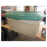 HINGED LID TOTE