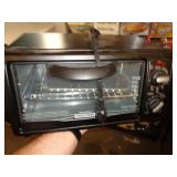 B&D TOASTER OVEN