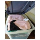TOTE FULL OF WOMENS CLOTHES MOSTLY LG SZ