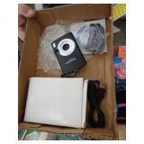 DIGITAL CAMERA