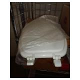TOILET SEAT