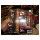 2004 LEBRON JAMES FIGURE