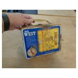 VINTAGE METAL LUNCHBOX / NO THERMOS
