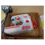 TOY SEWING MACHINE