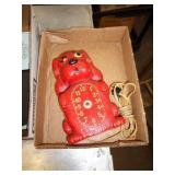 VINTAGE CLOCK / NEEDS REPAIR