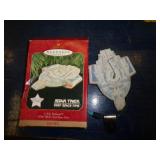 LIGHT UP STAR TREK HALLMARK ORNAMENT