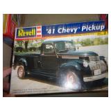 41 CHEVY PICKUP 1.25 REVELL 1999