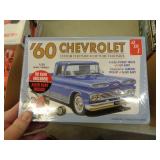 60 CHEVY PICKUP 1/25 AMT 2021 / SEALED