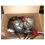 KITCHEN / CAMPING POTS & PANS