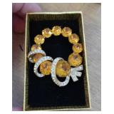 COSTUME JEWELRY - PIN