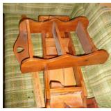 WALL SHELVES / BM