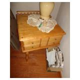 SIDE TABLE / LR