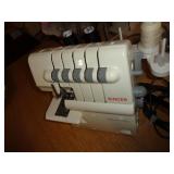 SINGER MILLENIUM SERIES SERGE MACHINE / BM
